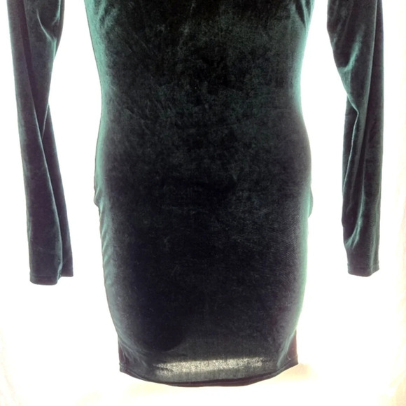 Hunter Green Velvet Long Sleeve Dress - Picture 5 of 8